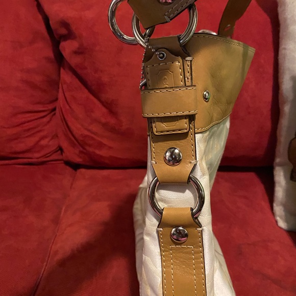 Cream and Tan coach bag with matching wallet - Picture 8 of 10